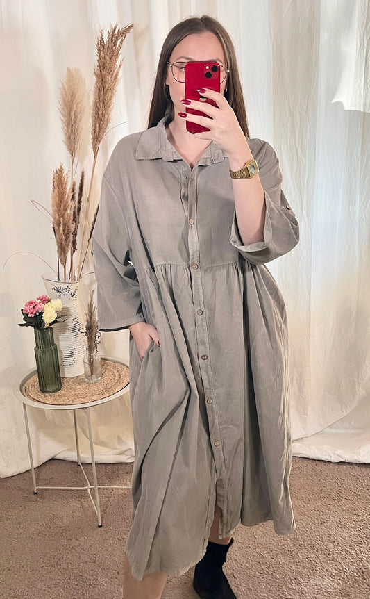 Langes Cordkleid in Taupe