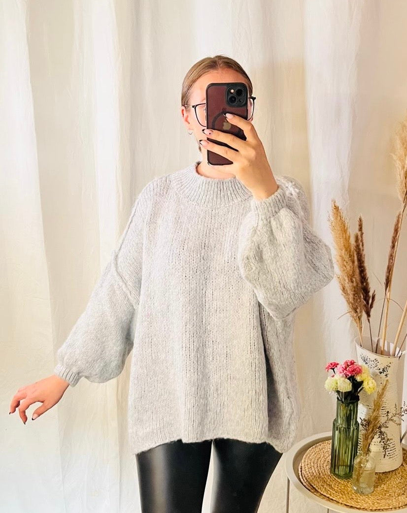 Oversize Wollpullover in Hellgrau
