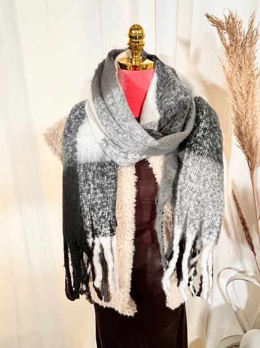 Karierter Schal (verschiedene Farben)