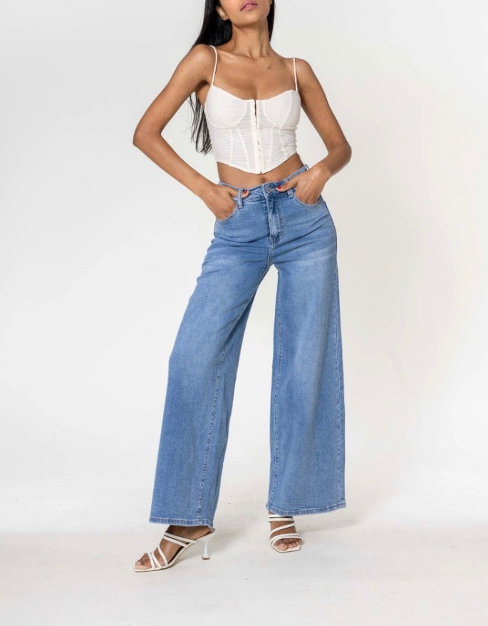 Weite Hose mit hoher Taille