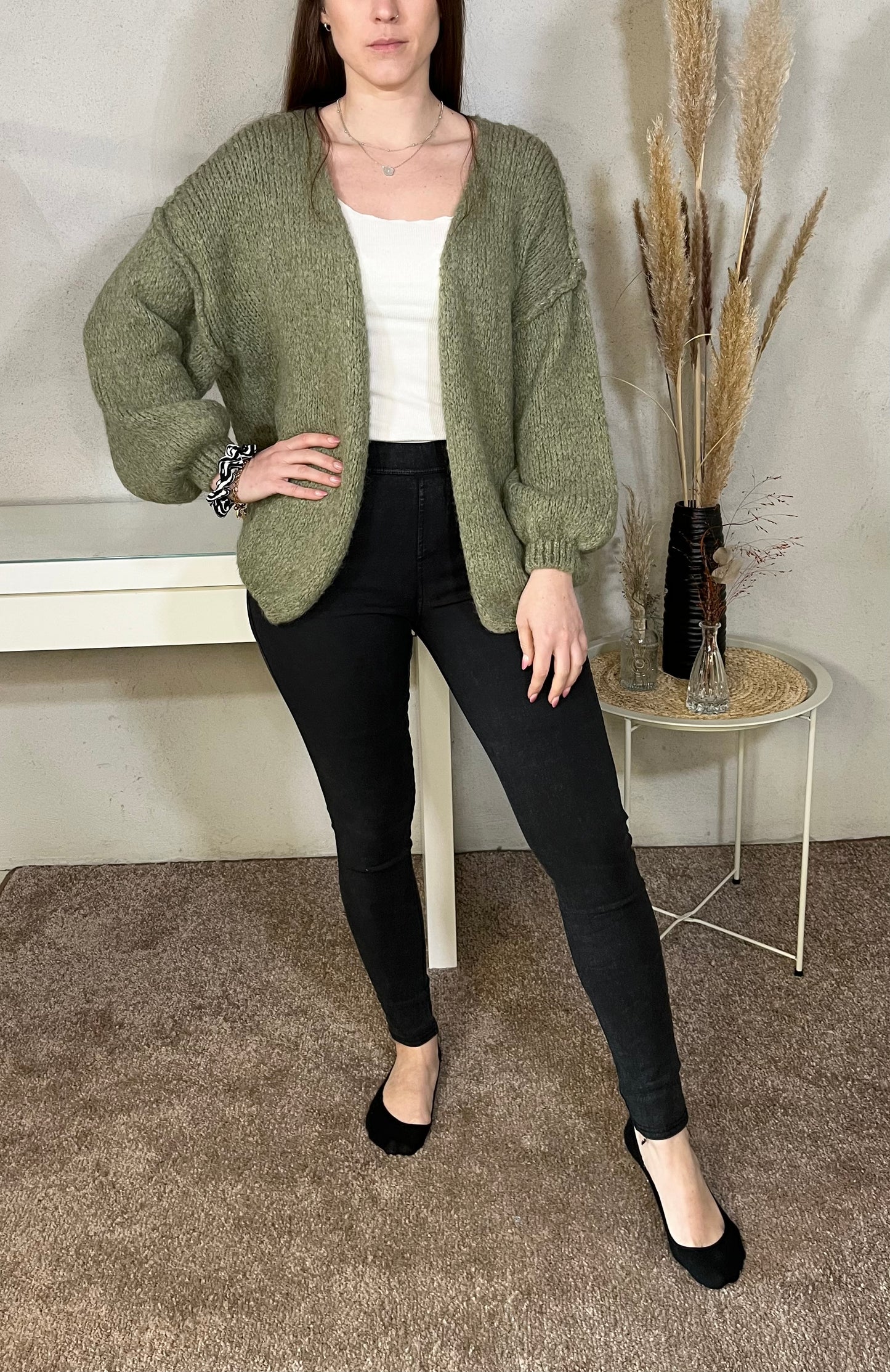 Cardigan in Olive