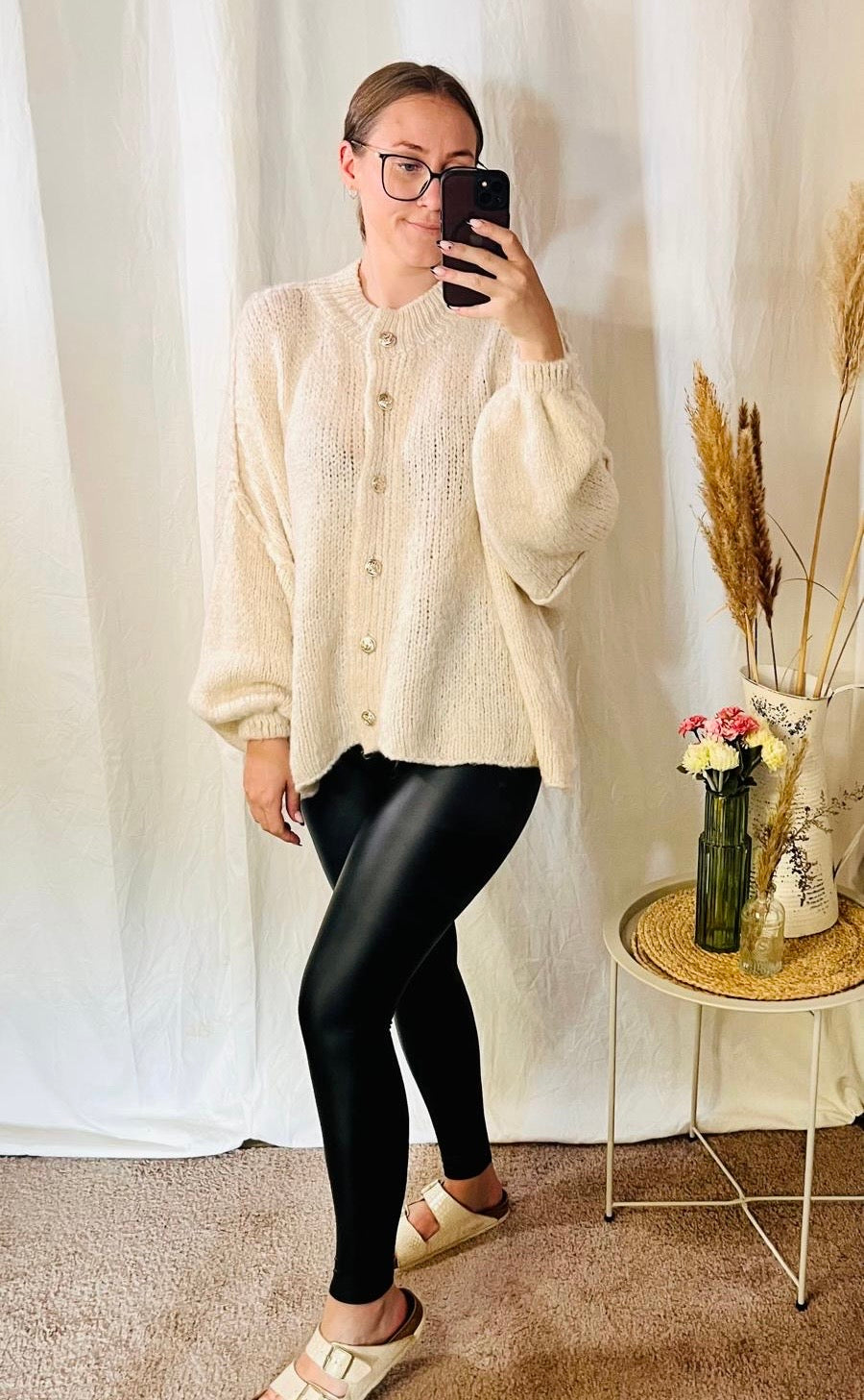 Oversize Strickjacke in Ecru