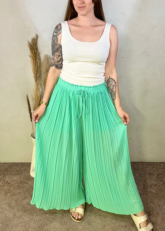 Plissee Hose in Wassergrün