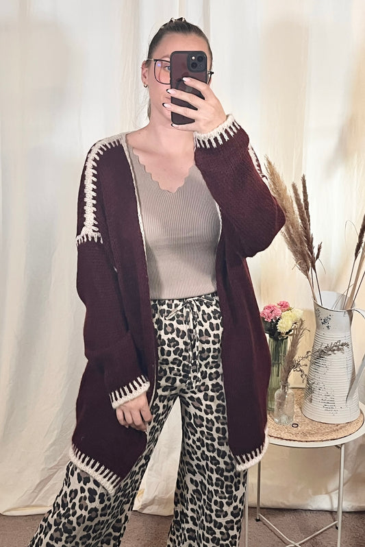 Strickjacke in verschiedenen Farben