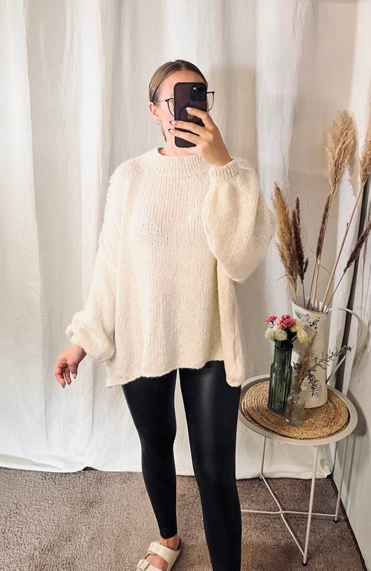 Oversize Wollpullover in Ecru