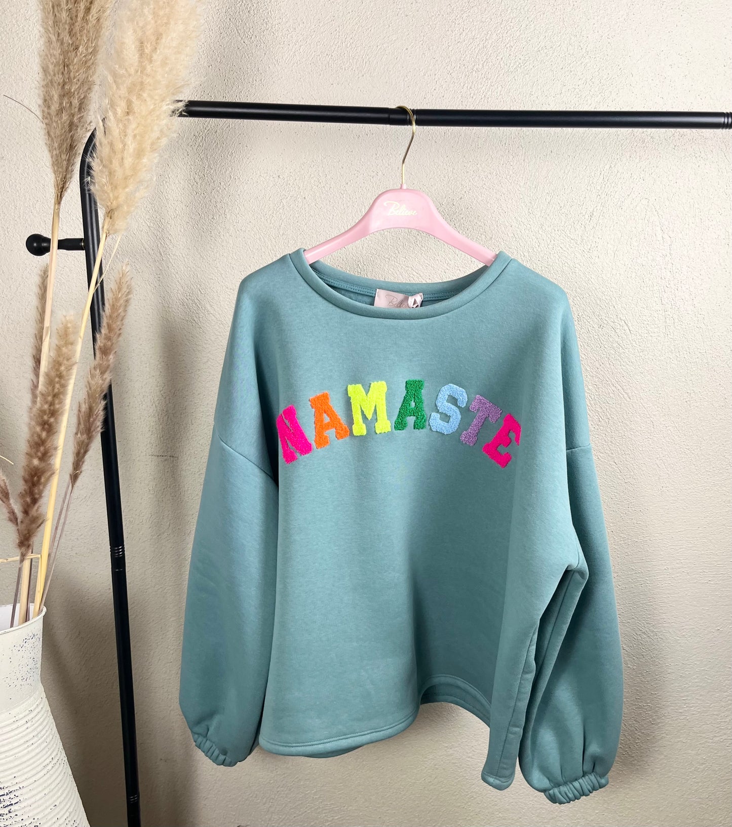 Sweater NAMASTE
