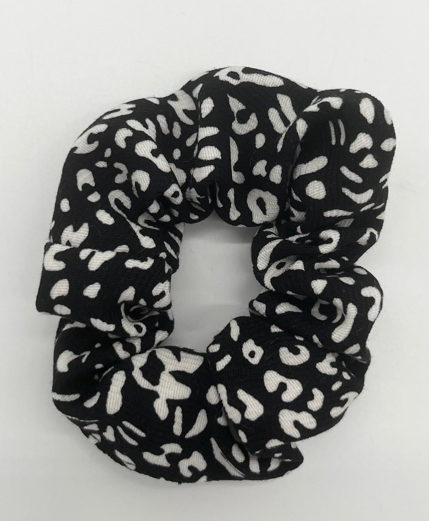 Scrunchie Leo *Schwarz*