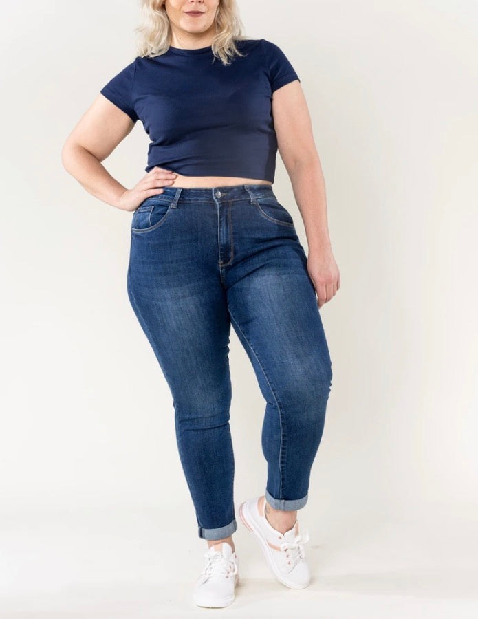 Curvy High-Waist Jeans