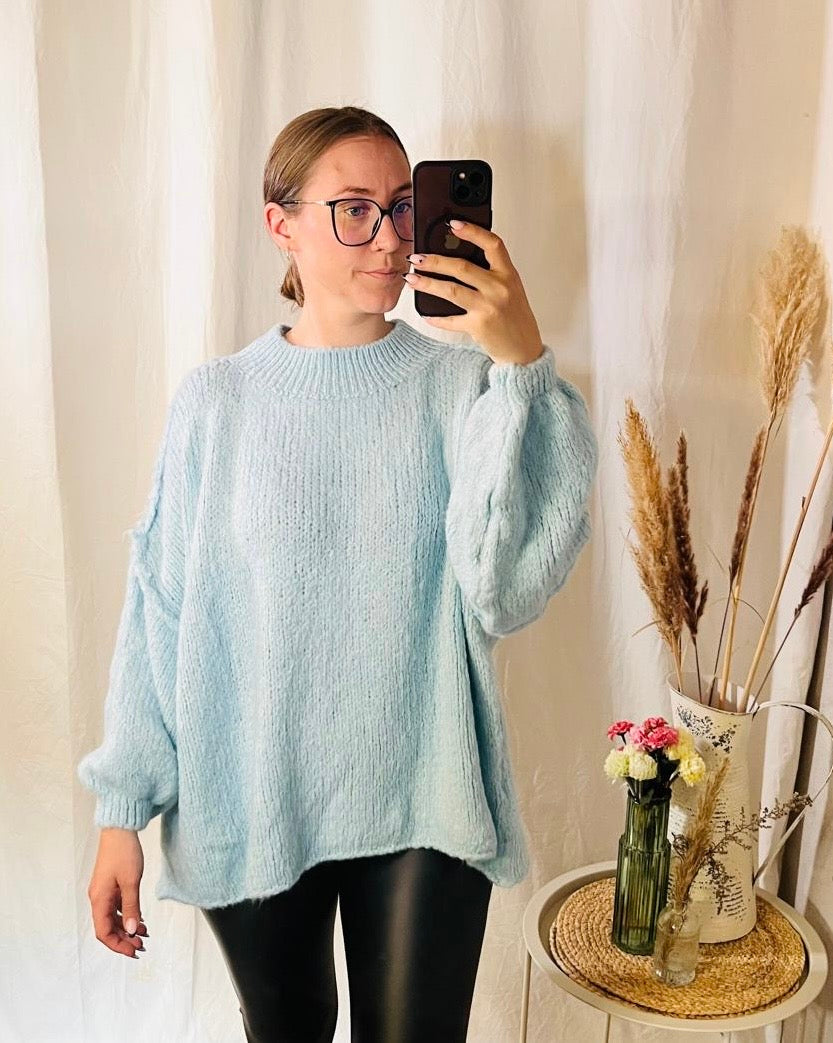 Oversize Wollpullover in Himmelblau