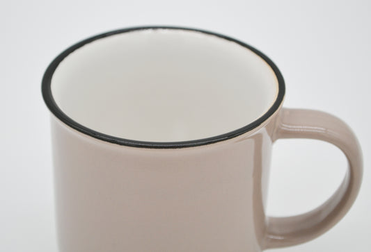 Tasse in Braun