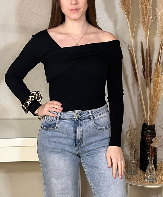 Schulterfreies Oberteil / off shoulder in Schwarz