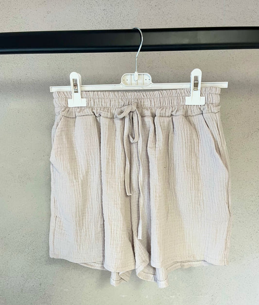 Kurze Musselin Hose in Beige