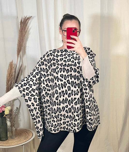 Oversize Leo Pullover