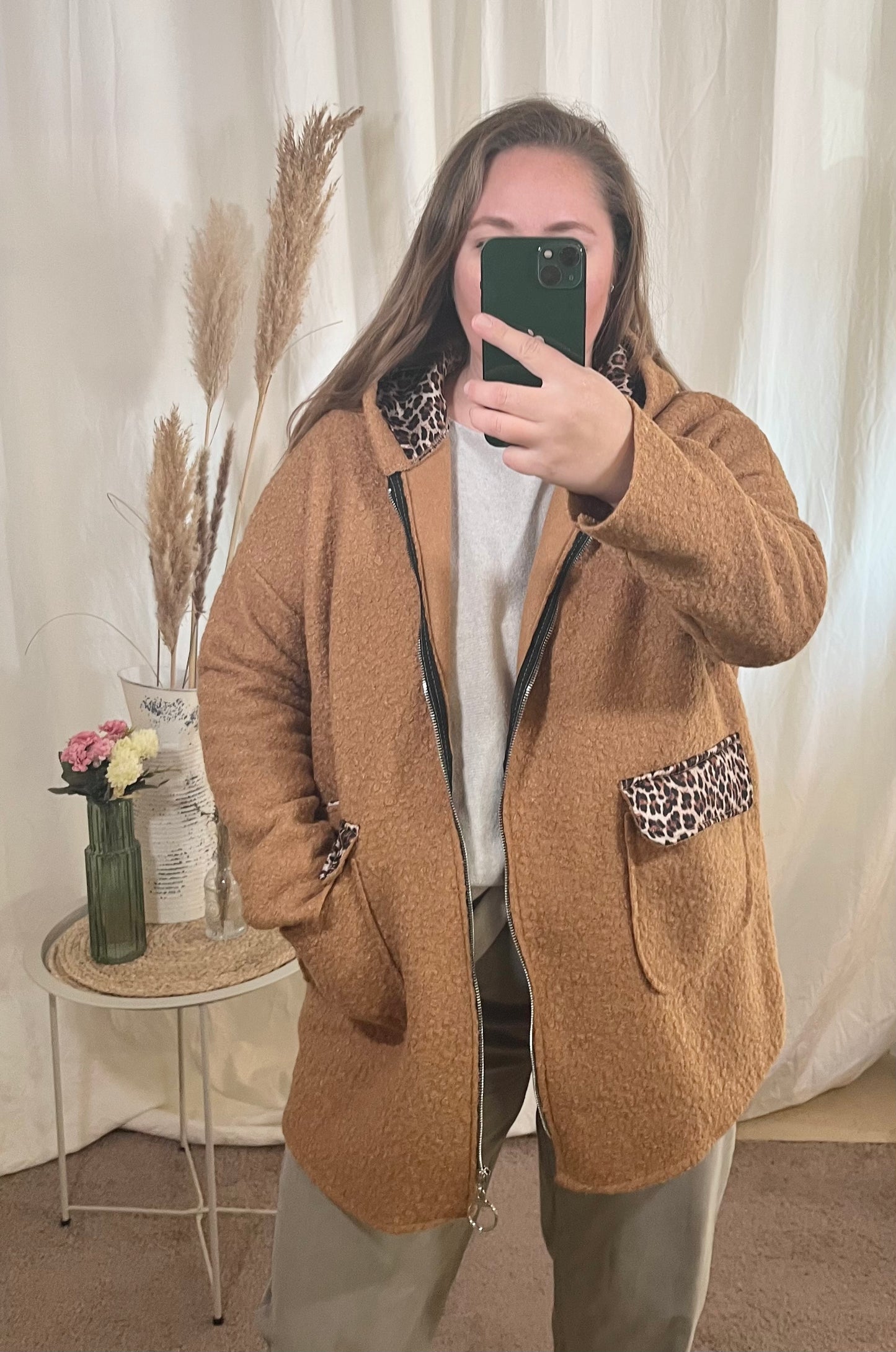Jacke mit Kapuze und Leopardendetails