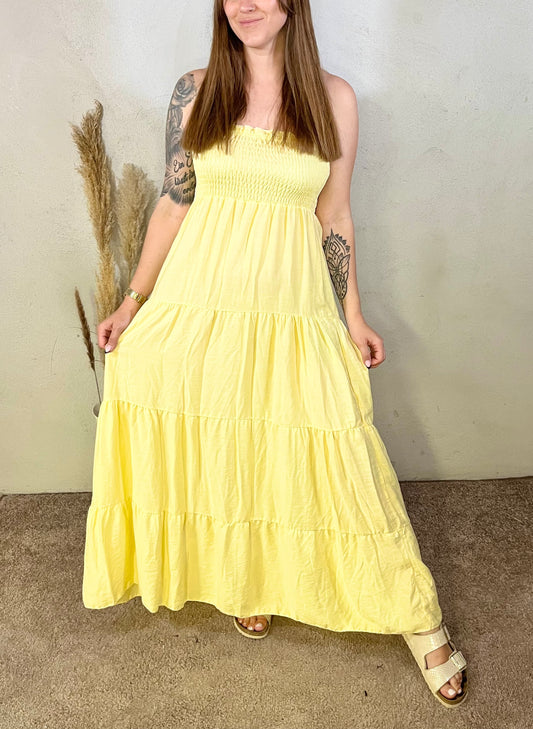 Langes Kleid ohne Ärmel in Gelb, Hellgelb