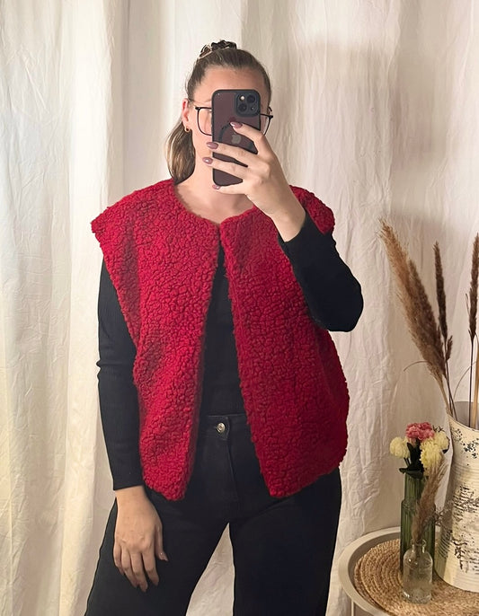 Teddyweste mit weichem Futter und Taschen in Rot