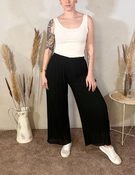 Plissee Hose in Schwarz
