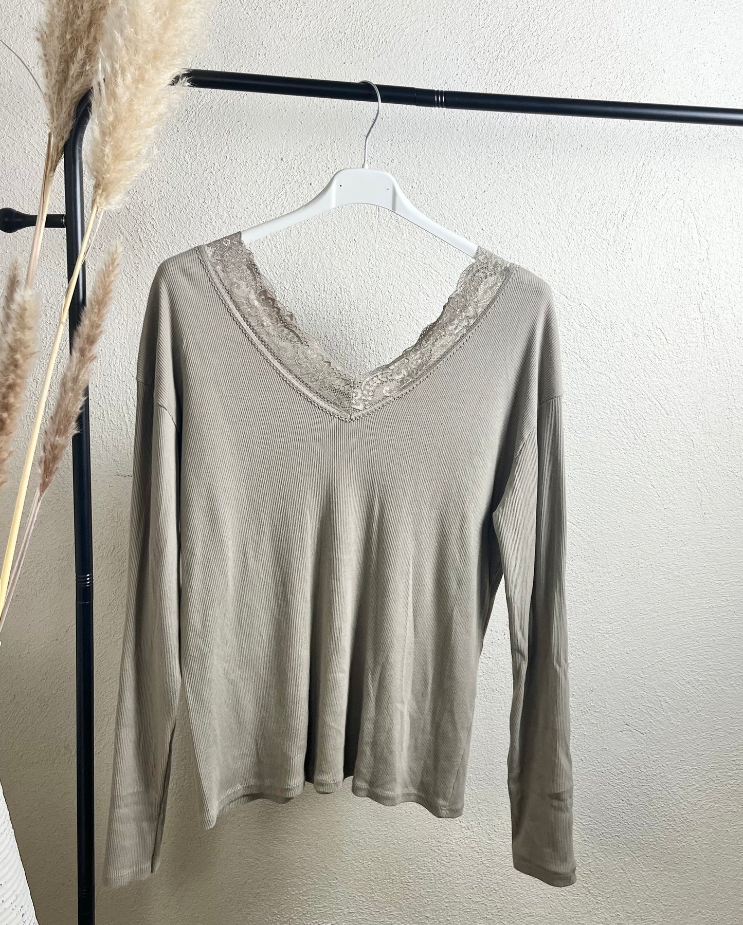 Basic Shirt mit Spitze