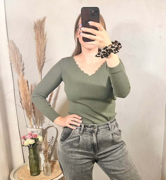 Basic Shirt in Khaki