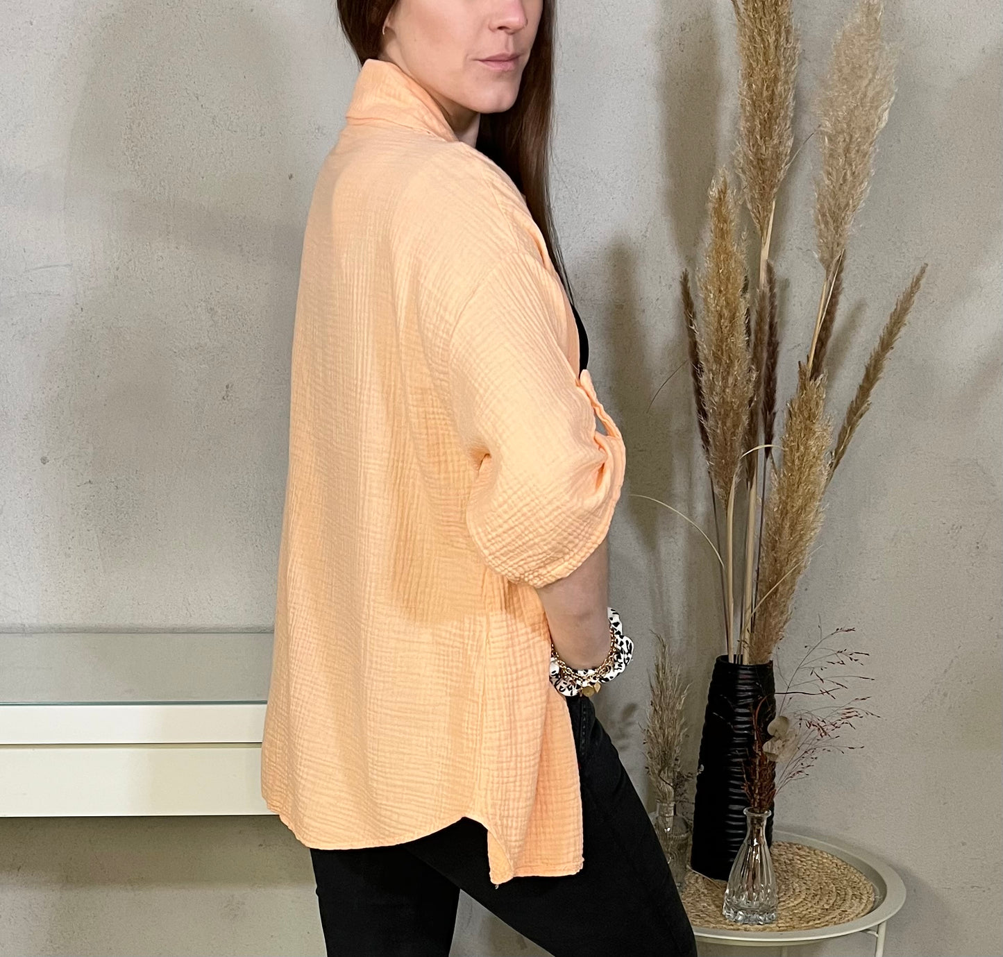Short oversized muslin blouse with 3/4 sleeves in apricot