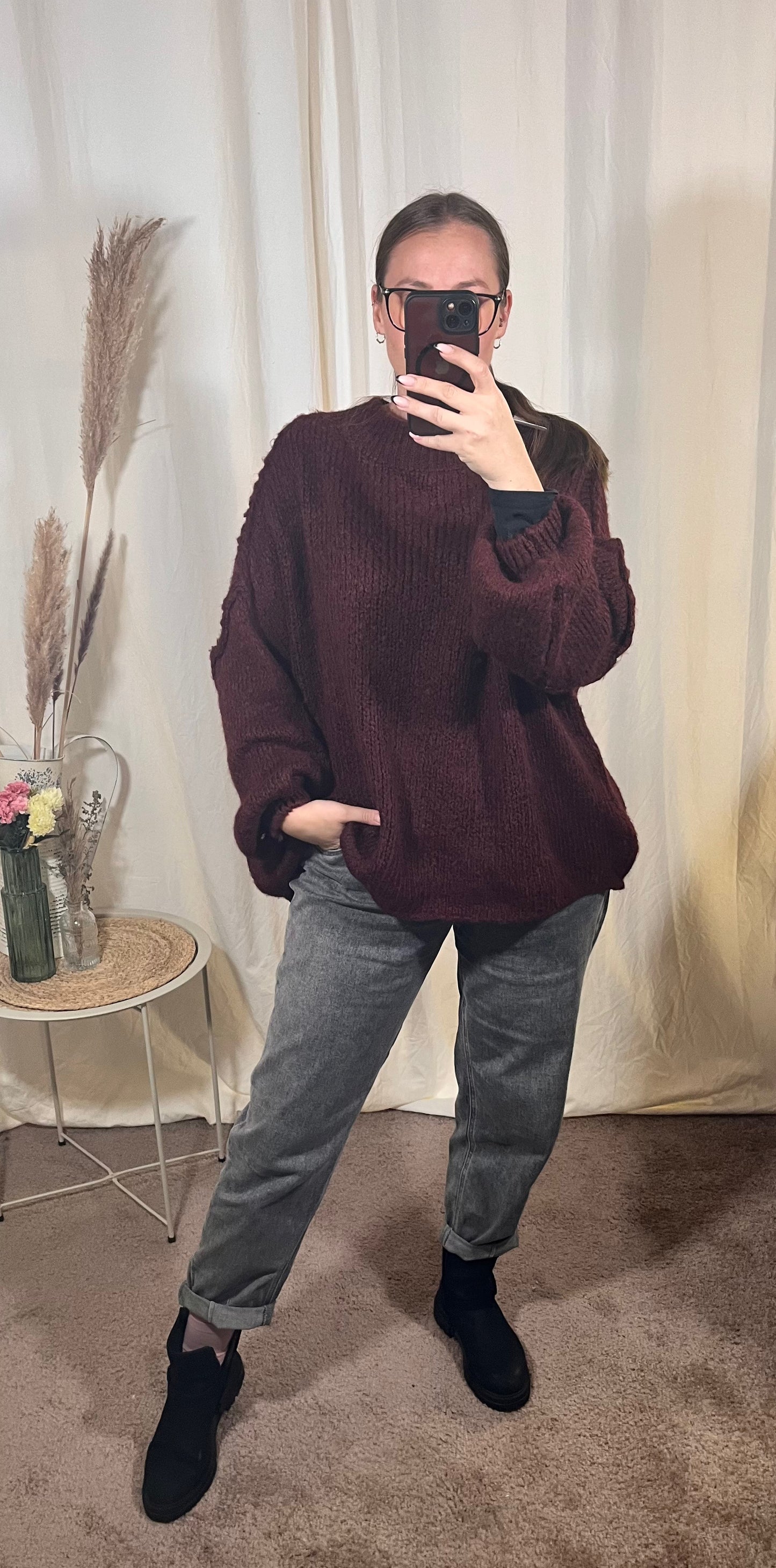 Oversize Wollpullover in Burgunderrot