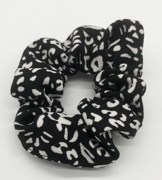 Scrunchie Leo *Schwarz*