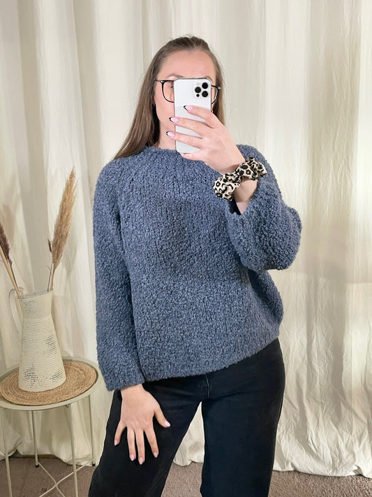 Boucle Pullover (verschiedene Farben)