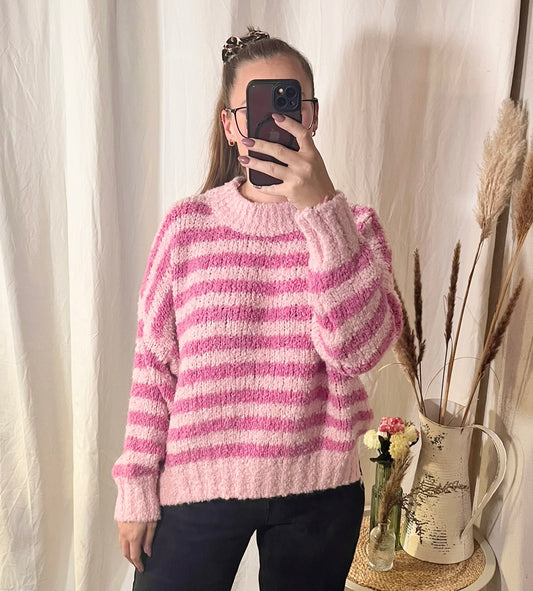 Oversize Pullover mit Streifen in Rosa