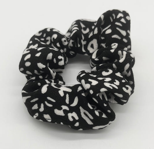 Scrunchie Leo *Schwarz*