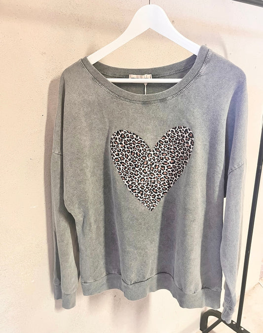 Oversize Pullover „Herz“ in Grau