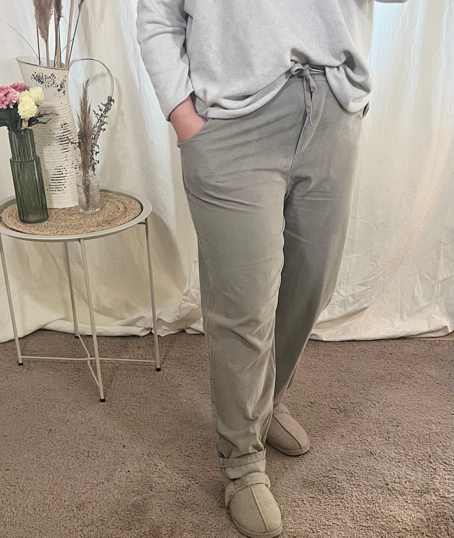 Cordhose in Taupe