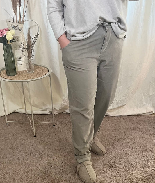 Cordhose in Taupe
