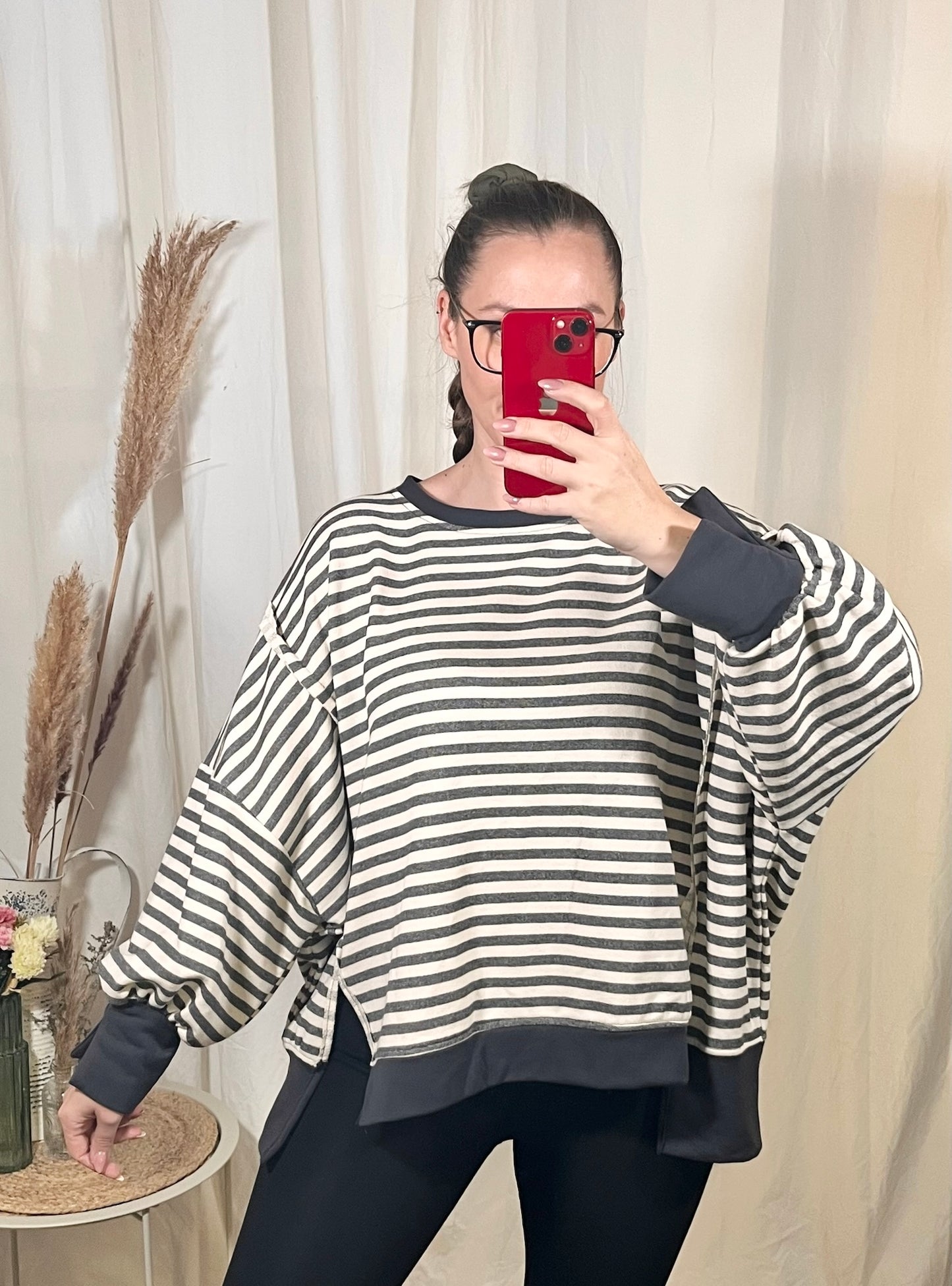 Streifen Pullover in Grau