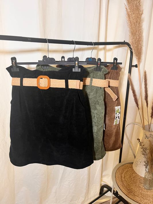 Kurzer Samtrock in Khaki