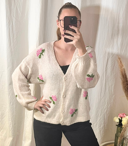 Oversize Cardigan mit Rosen in Beige/Rosa