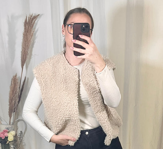 Teddy Weste in Beige