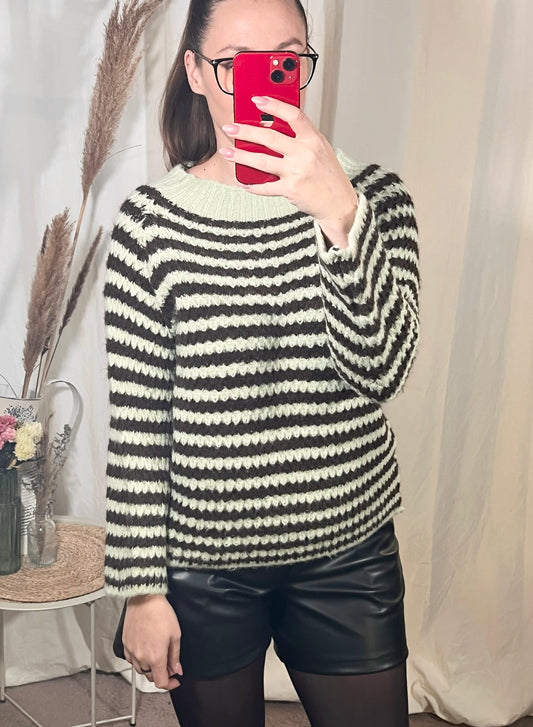 Oversize Pullover gestreift   (verschiedene Farben)