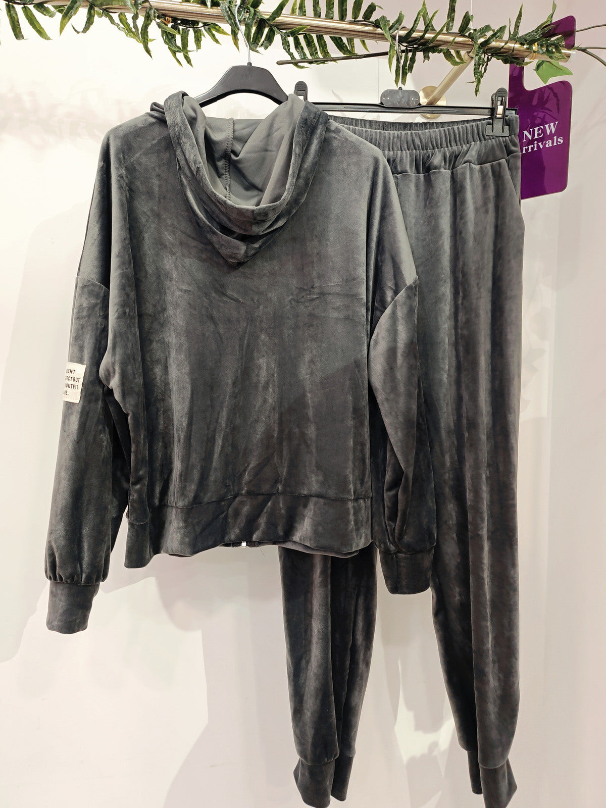 Jogger Zweiteiler aus Samt  (verschiedene Farben)