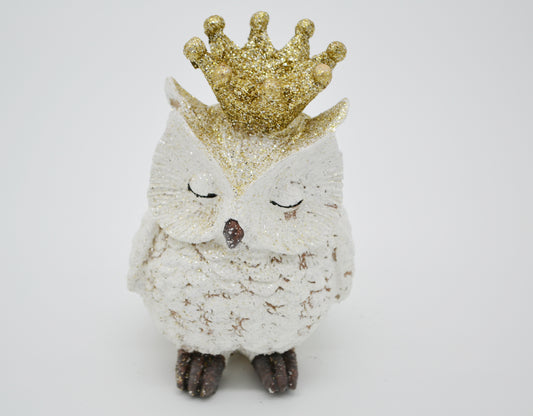 Chouette avec une couronne