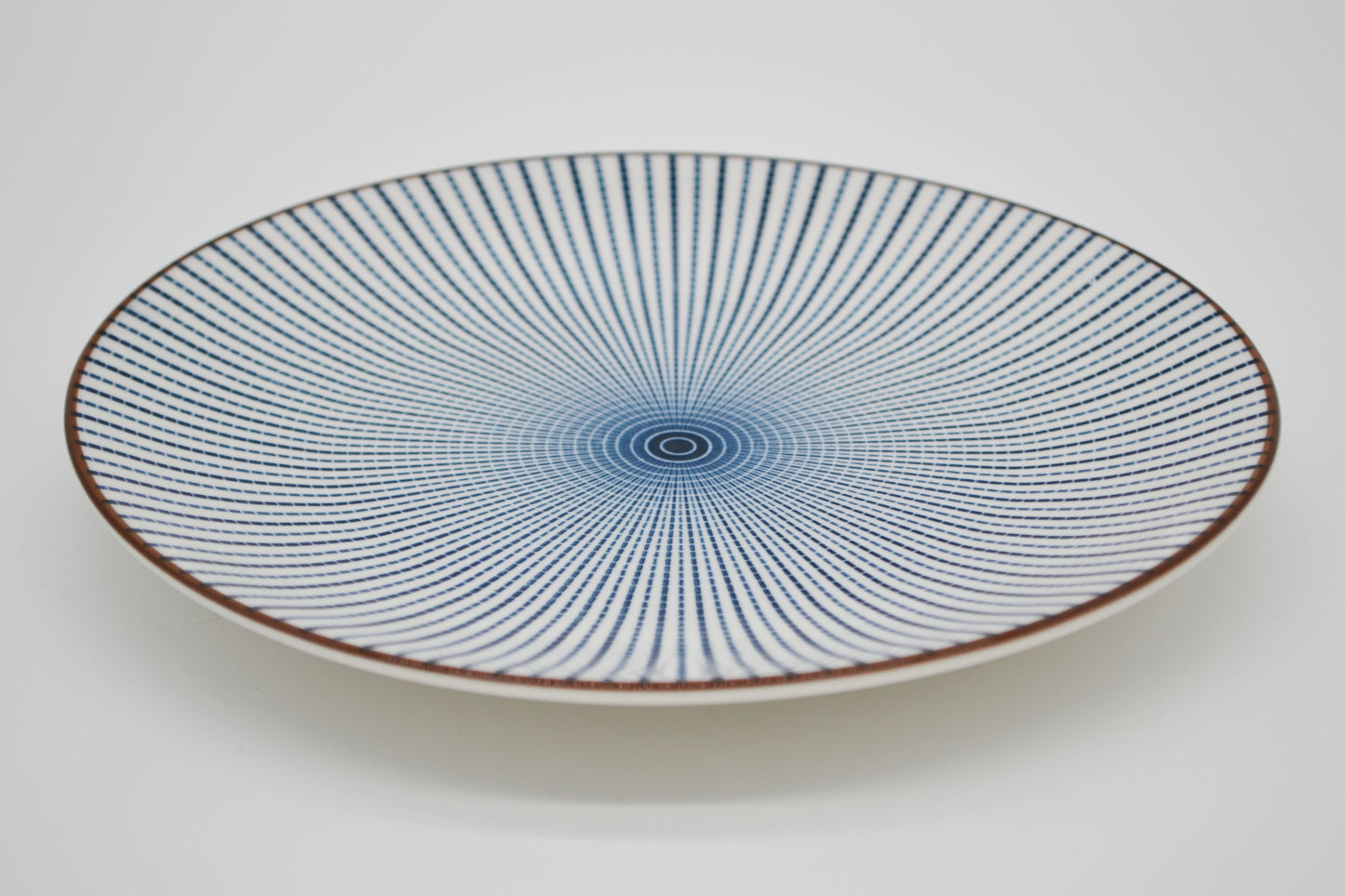 Assiette petit-déjeuner rayée bleu 
